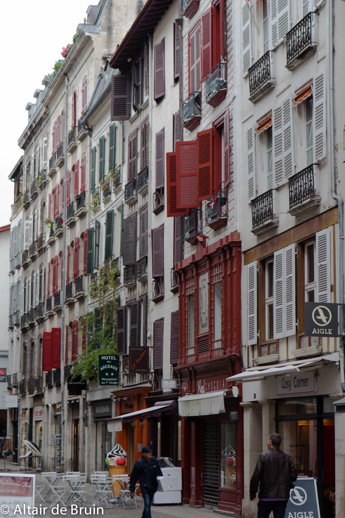 Bayonne, Alleys
